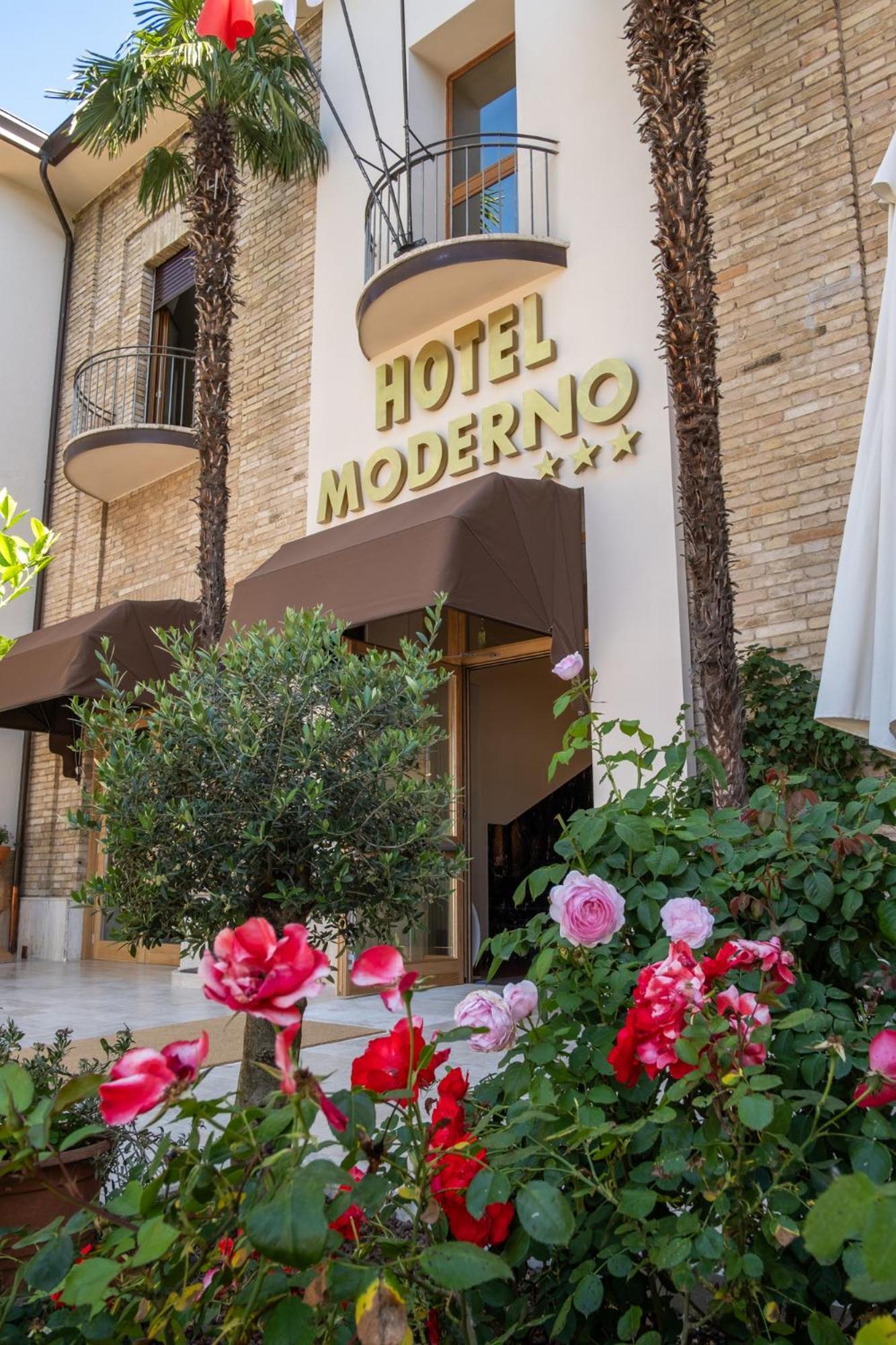 Hotel Moderno Assisi Bagian luar foto
