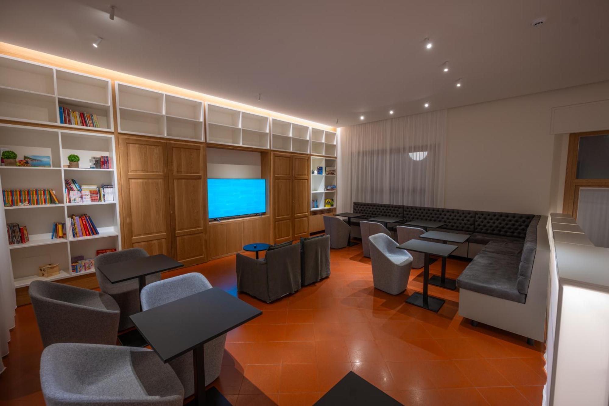 Hotel Moderno Assisi Bagian luar foto