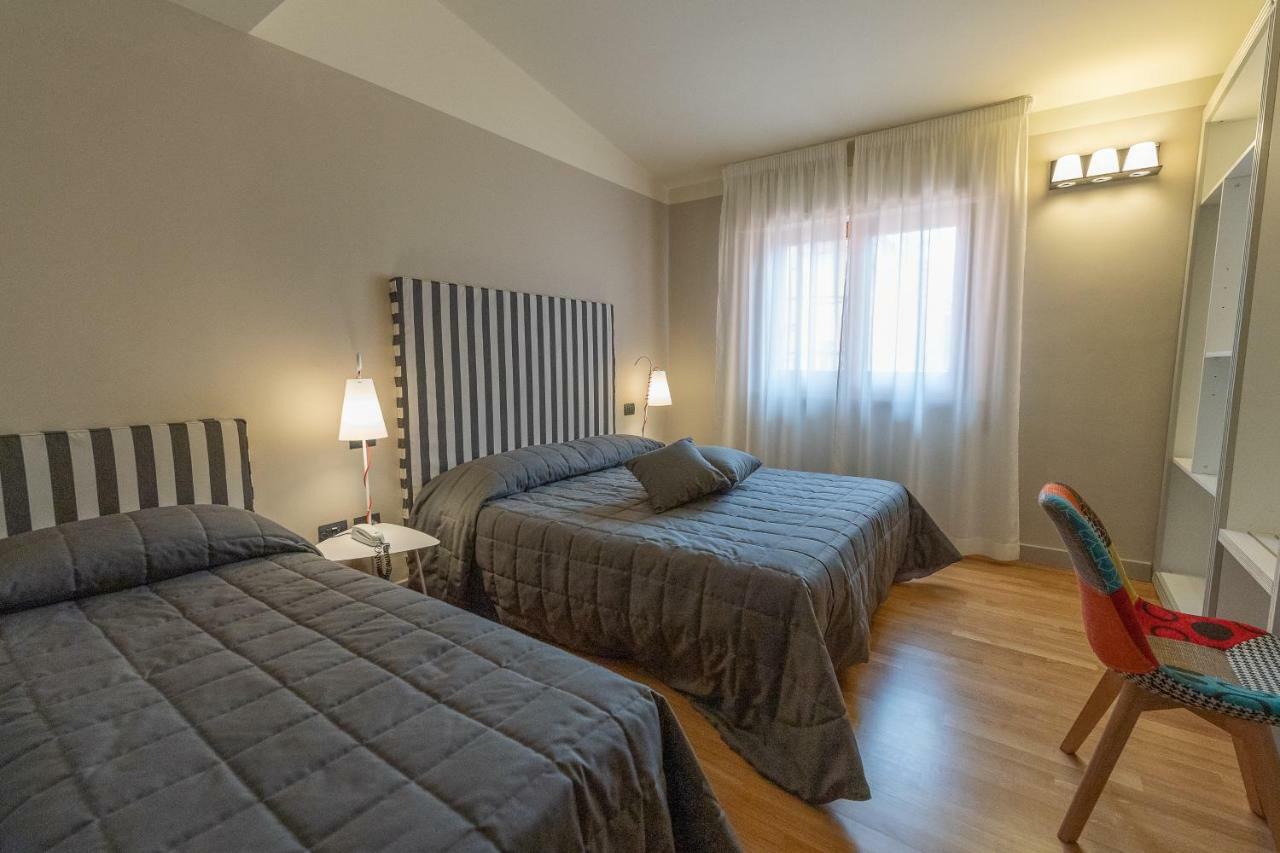 Hotel Moderno Assisi Bagian luar foto