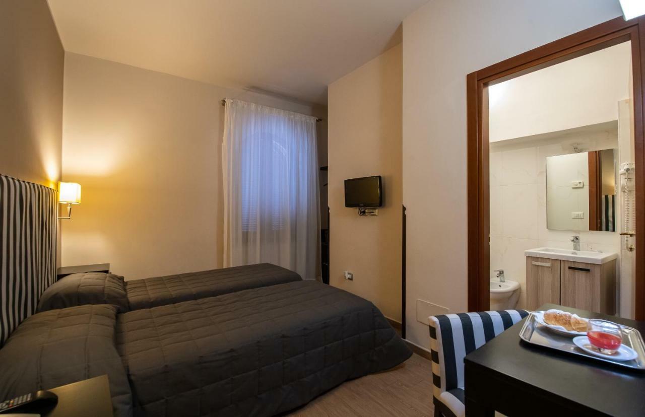 Hotel Moderno Assisi Bagian luar foto